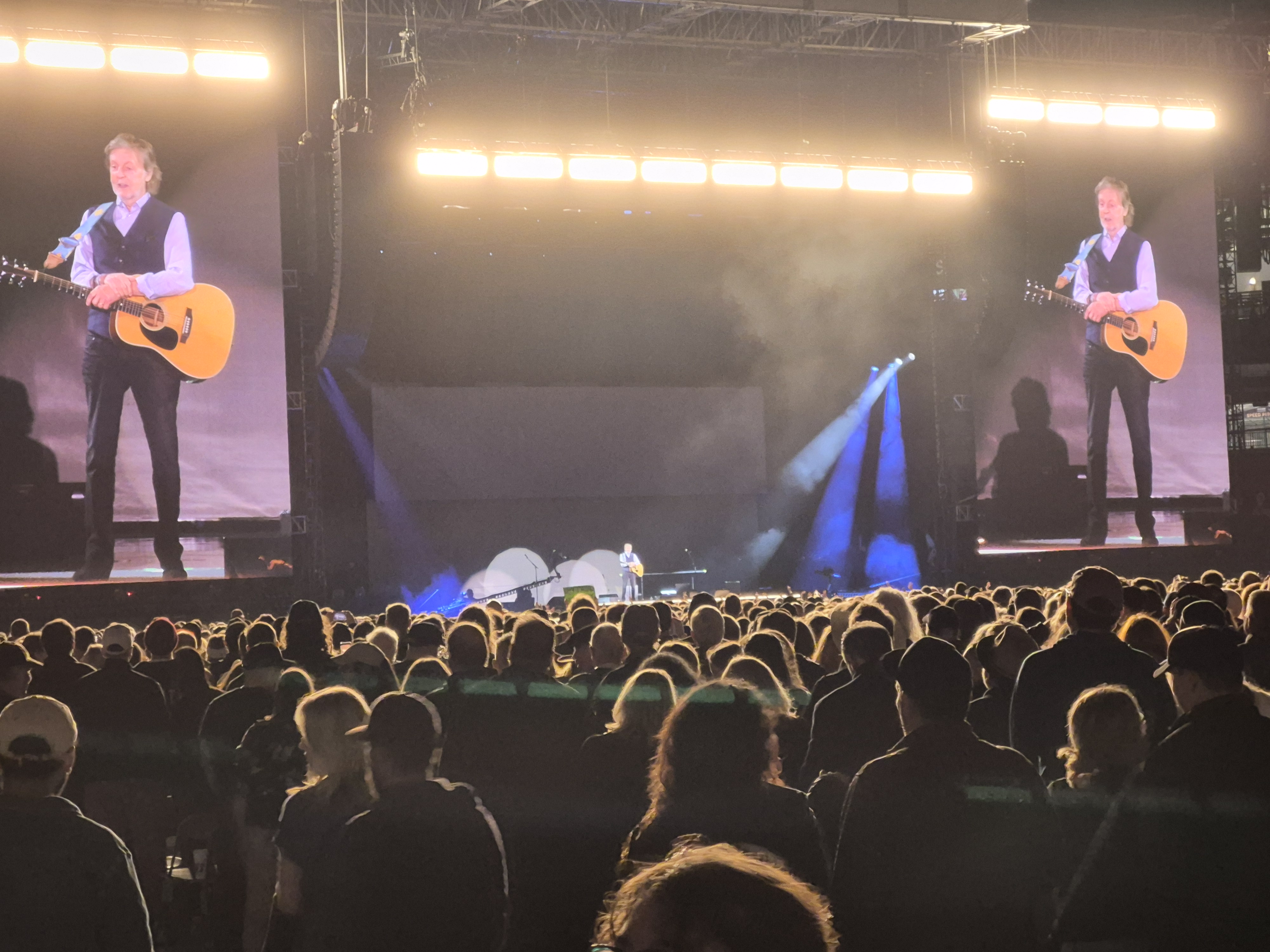 PaulMcCartney2025-10-11BeerFieldDenverCO (4).jpg